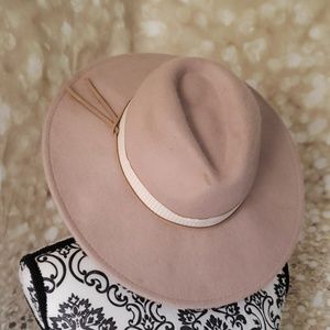 Accessories - Fedora hat Accessories - Fedora hat